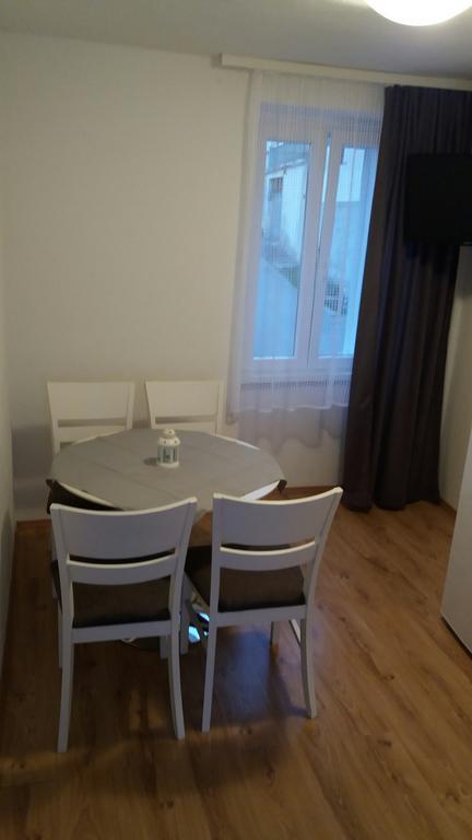 Apartmani Luan Vis Bagian luar foto