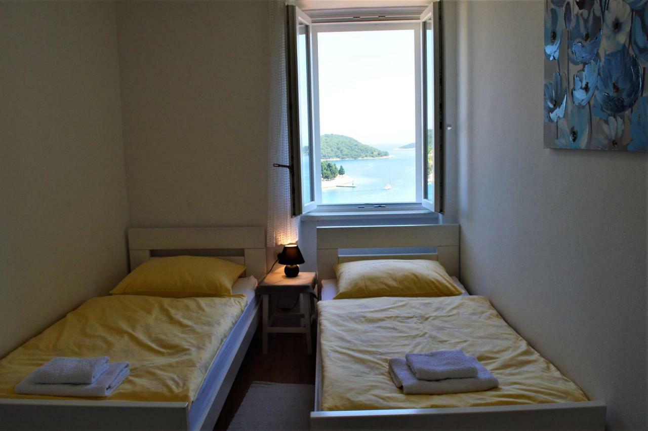 Apartmani Luan Vis Bagian luar foto